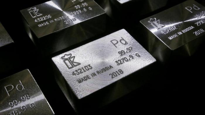 Πρώτες ύλες από Ρωσία: Αύξηση στην τιμή των καταλυτών, καθυστέρηση στην παραγωγή μπαταριών για ηλεκτρικά Πρώτες ύλες από Ρωσία: Αύξηση στην τιμή των καταλυτών, καθυστέρηση στην παραγωγή μπαταριών για ηλεκτρικά