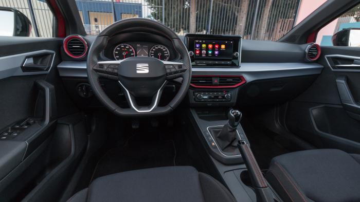 Seat Ibiza VS Toyota Yaris: Ποιο ξεχωρίζει σε εξοπλισμό ασφαλείας και άνεσης; Seat Ibiza VS Toyota Yaris: Ποιο ξεχωρίζει σε εξοπλισμό ασφαλείας και άνεσης;