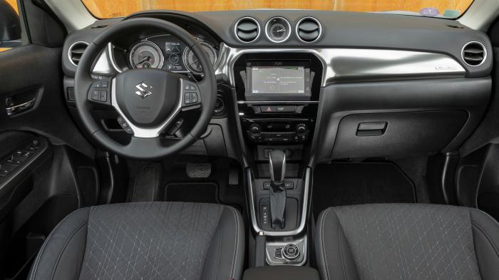 Suzuki Vitara VS Toyota Yaris Cross: Ποιο ξεχωρίζει σε εξοπλισμό ασφαλείας και άνεσης; Suzuki Vitara VS Toyota Yaris Cross: Ποιο ξεχωρίζει σε εξοπλισμό ασφαλείας και άνεσης;