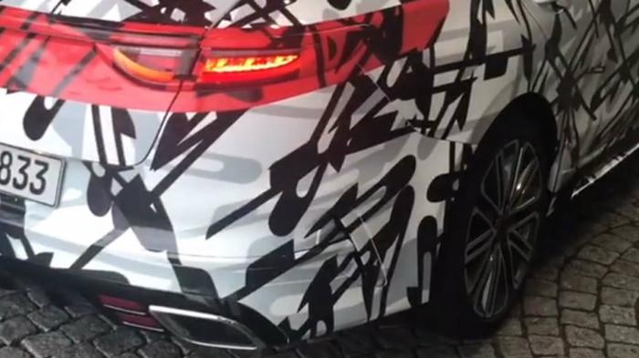           Kia ProCeed    .