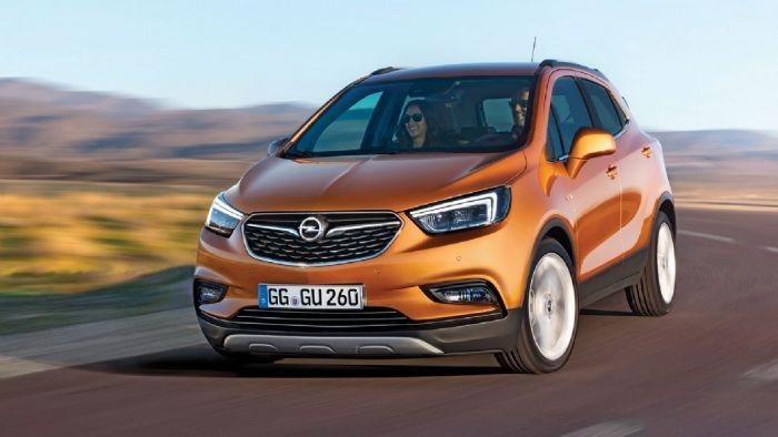Η νέα σχεδιαστική φιλοσοφία της Opel αντικατοπτρίζεται στο μπροστινό μέρος του Mokka Χ και τις αλλαγές που αυτό φέρει.