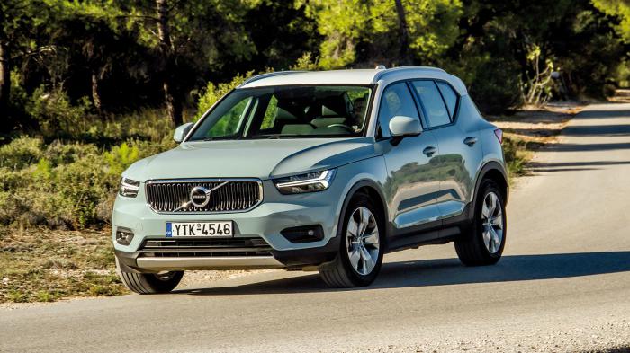 Περίσσια γοητεία εκπέμπει το πιο νεανικό Volvo της σειράς.