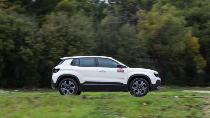 Jeep Avenger 100 PS: Τι βαθμό παίρνει σε κατανάλωση, χώρους, επιδόσεις, εγγυήσεις; Jeep Avenger 100 PS: Τι βαθμό παίρνει σε κατανάλωση, χώρους, επιδόσεις, εγγυήσεις;
