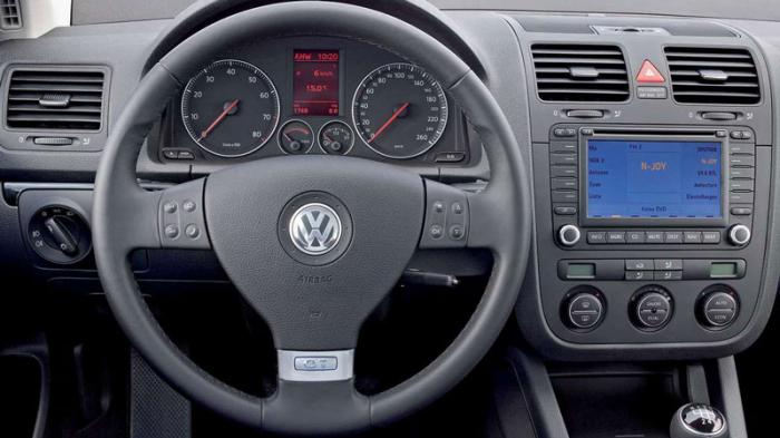 Οι οπτικές διαφορές του VW Golf GT από τα υπόλοιπα μοντέλα
