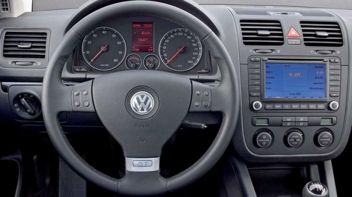 Οι οπτικές διαφορές του VW Golf GT από τα υπόλοιπα μοντέλα Οι οπτικές διαφορές του VW Golf GT από τα υπόλοιπα μοντέλα