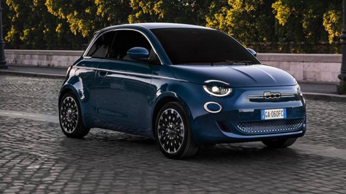 :  Fiat 500 La Prima hatchback