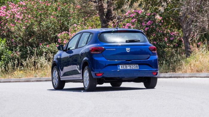 5,6 λτ/100 χλμ καίει το Dacia Sandero Streetway, 6,3 λτ/100 χλμ το Kia Rio 5,6 λτ/100 χλμ καίει το Dacia Sandero Streetway, 6,3 λτ/100 χλμ το Kia Rio