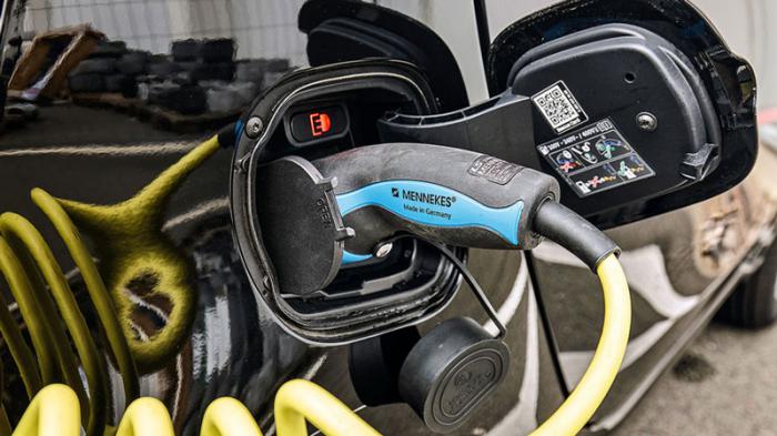 Η μπαταρία του smart fortwo έχει εγγύηση 8 χρόνια ή 100.000 χλμ Η μπαταρία του smart fortwo έχει εγγύηση 8 χρόνια ή 100.000 χλμ