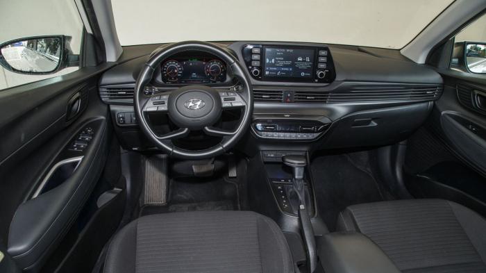 Ευρύχωρο το εσωτερικό του Hyundai i20 με έντονο τεχνολογικό «αέρα» Ευρύχωρο το εσωτερικό του Hyundai i20 με έντονο τεχνολογικό «αέρα»