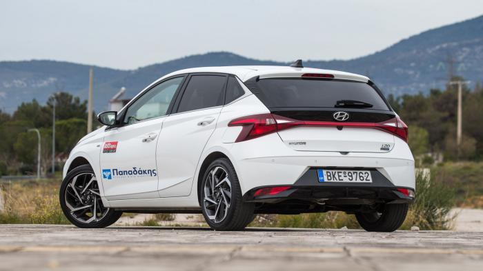 Το Hyundai i20 είναι άνετο στην πόλη και δυναμικό στις στροφές Το Hyundai i20 είναι άνετο στην πόλη και δυναμικό στις στροφές