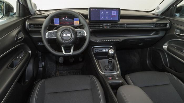 Jeep Avenger 100 PS: Πόσο καλό είναι σε εξοπλισμό άνεσης και ασφαλείας; Jeep Avenger 100 PS: Πόσο καλό είναι σε εξοπλισμό άνεσης και ασφαλείας;