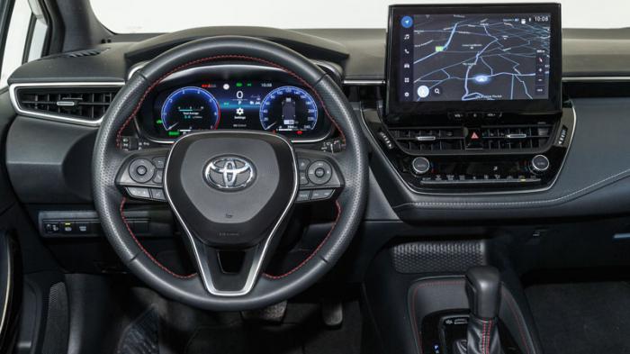 Toyota Corolla Hybrid 140 PS: Πόσο καλή είναι σε εξοπλισμό άνεσης και ασφαλείας;