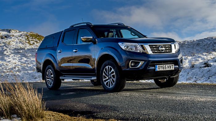Οι εκπομπές CO2 του Navara με τον Euro 6 κινητήρα 2.3 dCi, ξεκινούν από τα 159 γρ./χλμ., μία επίδοση που σύμφωνα με τη Nissan καθιστά το Navara το καλύτερο της κλάσης του.