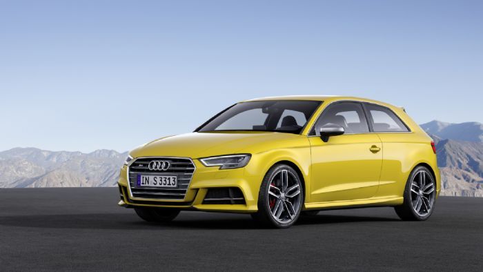 Η νέα εκδοχή του Audi S3 διαθέτει 10 περισσότερους ίππους από πριν, προσφέροντας στον οδηγό του 310 άλογα. Προσφέρεται σε 3θυρη (φωτό), Sportback, Sedan και Cabriolet εκδόσεις.