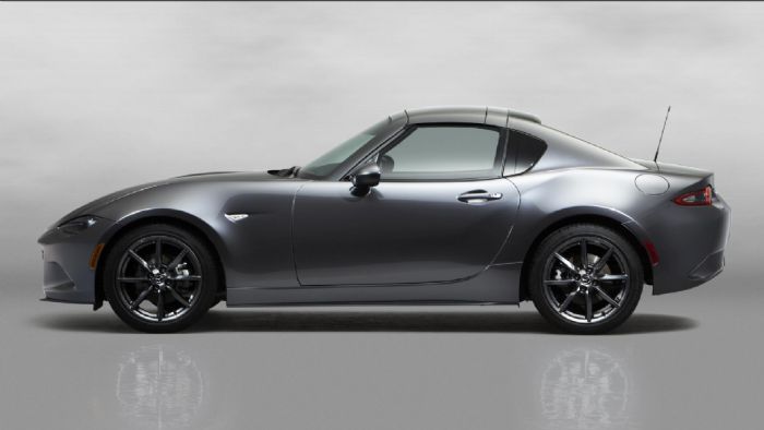 Η Mazda «μεταμορφώνει» το νέο ΜΧ-5 σε ένα targa όχημα με μεταλλική αναδιπλούμενη οροφή.