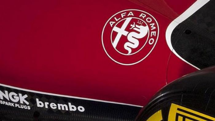 Το συμβόλαιο συνεργασίας μεταξύ της ιταλικής εταιρείας και της ομάδας της F1 έχει διάρκεια 2 ετών.