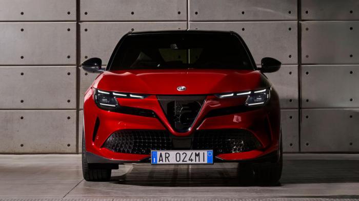Alfa Romeo Milano  SUV