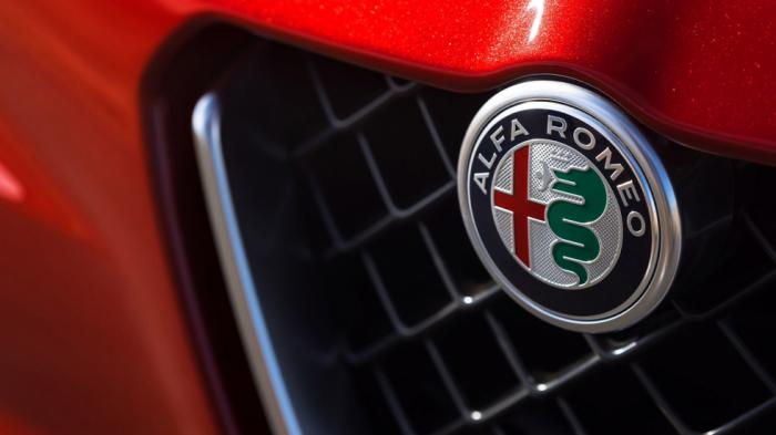 Alfa Romeo:   SUV  2024 