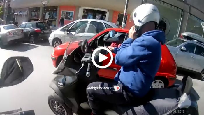 Αναβάτης με κάμερα, ξεχέζει Έλληνα οδηγό με ύφος [video]
