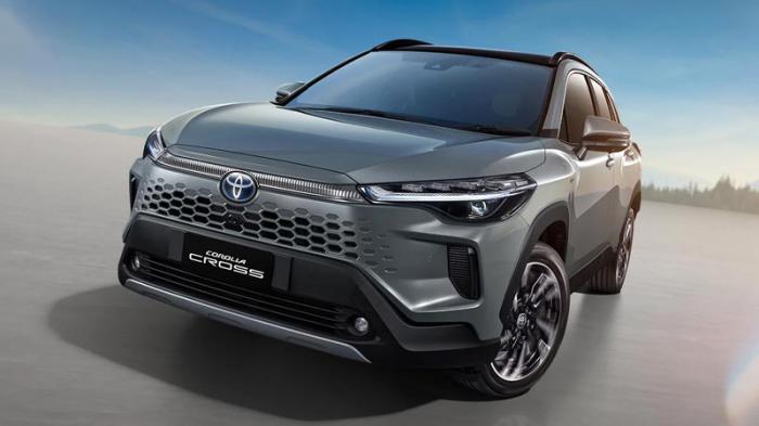 Ντεμπούτο για το ανανεωμένο Toyota Corolla Cross 