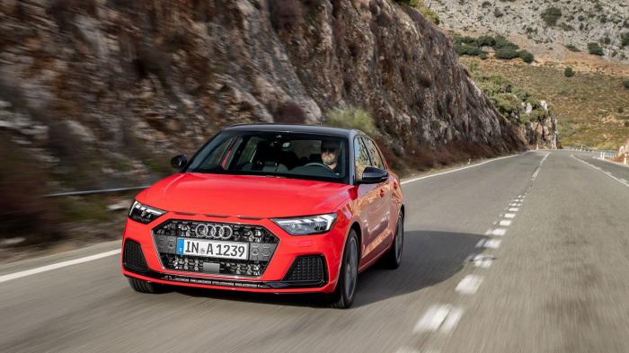 Audi: Τέλος τα Α1 και Q2  