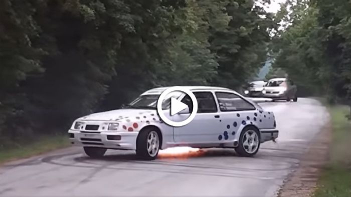Βαρύ πυροβολικό μέσα σε βουνό [video]