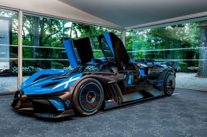 Bugatti Bolide:    hypercar    