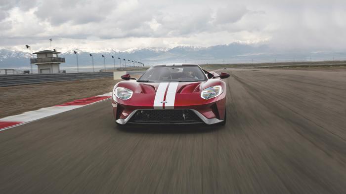 Ένα πραγματικό Supercar άκρως ανταγωνιστικό, δυνατό  και γρήγορο.  Όνειρο!