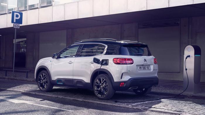 Μέσα στο 2025 αναμένεται η 2η γενιά του C-SUV Citroen C5 Aircross. Μέσα στο 2025 αναμένεται η 2η γενιά του C-SUV Citroen C5 Aircross.