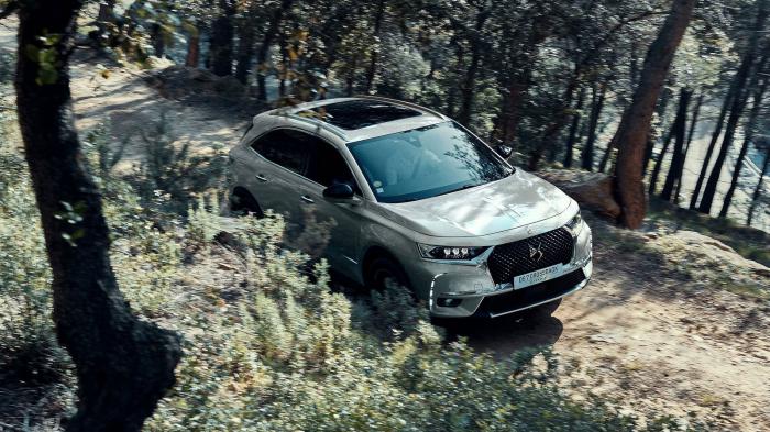  sedan  SUV     DS 