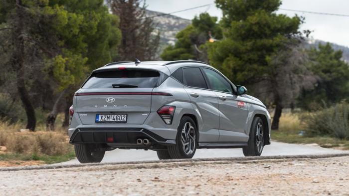 Hyundai Kona Hybrid: Τι βαθμό παίρνει σε κατανάλωση, χώρους, επιδόσεις και εγγυήσεις;