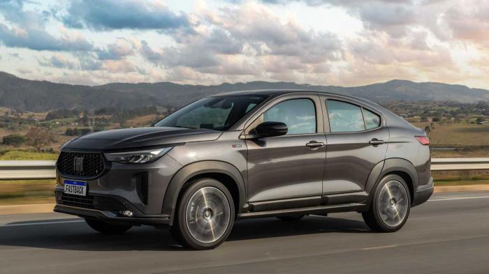 Fiat Fastback:    coupe SUV 