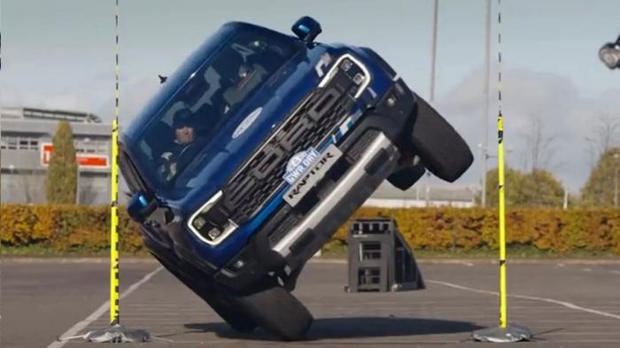 Ford Ranger Raptor πέρασε από το πιο στενό διάκενο και έκανε ρεκόρ! 