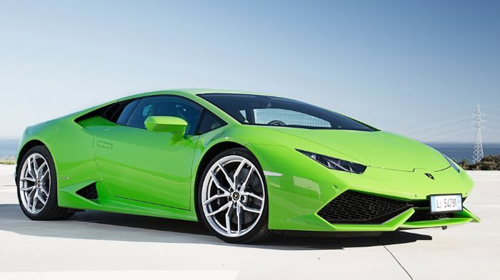 Δυο Lamborghini πισωκίνητες