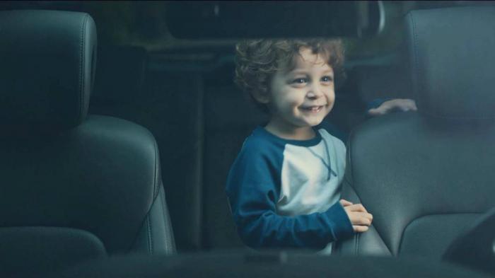 Με το νέο της σύστημα Rear Seat Alert, η Hyundai θέλει να βάλει τέλος στην απροσεξία και την ανευθυνότητα των οδηγών που ξεχνούν το παιδί ή το ζωάκι τους στο πίσω κάθισμα.
