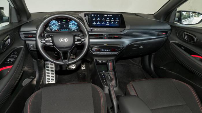 Hyundai I20. Πόσο καλό είναι σε εξοπλισμό άνεσης και ασφάλειας. Hyundai I20. Πόσο καλό είναι σε εξοπλισμό άνεσης και ασφάλειας.