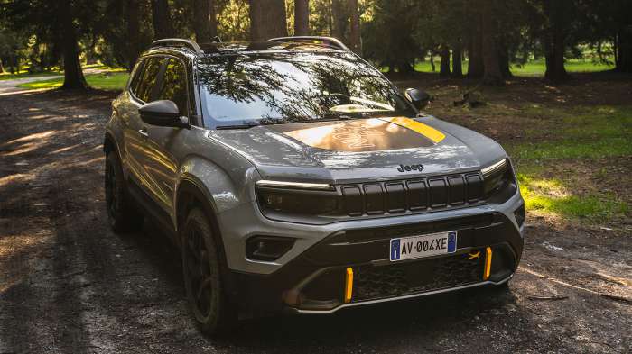      Jeep Avenger 4xe The North Face Edition