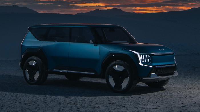 Kia EV9:    2023