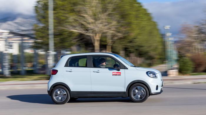 Το Leapmotor T03 έχει μοντέρνο σχεδιασμό και πανοραμική ηλιοροφή Το Leapmotor T03 έχει μοντέρνο σχεδιασμό και πανοραμική ηλιοροφή