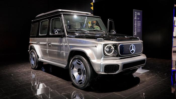 Mercedes G-Class:    2021 