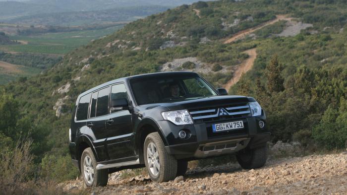      Pajero  Mitsubishi.