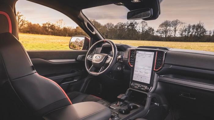 Ford Ranger Raptor:  ,  &    