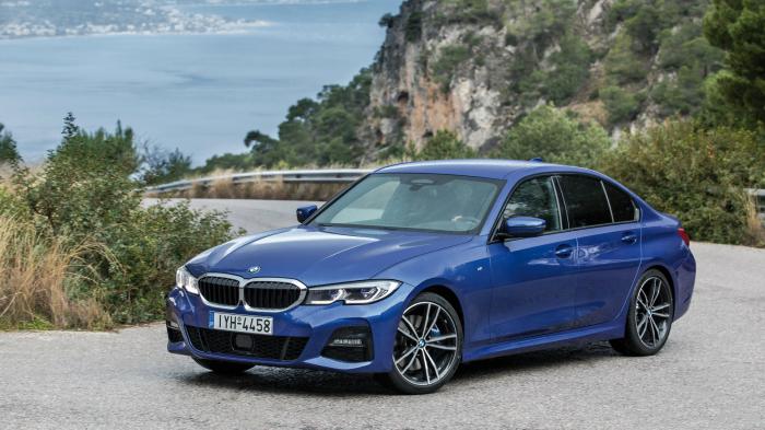 :  BMW  3 Sedan