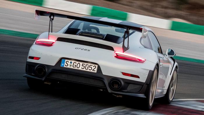 Η νέα Porsche 911 GT2 RS θα είναι υβριδική με 700+ άλογα 