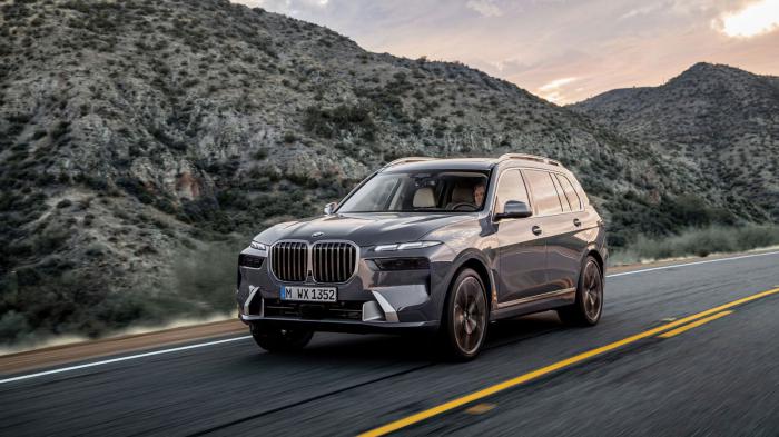 Πρεμιέρα για την ανανεωμένη BMW X7 