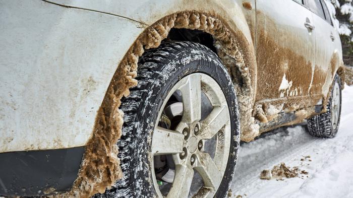Πως να ξεπλύνεις σωστά το αλάτι από το αυτοκίνητο σου! 