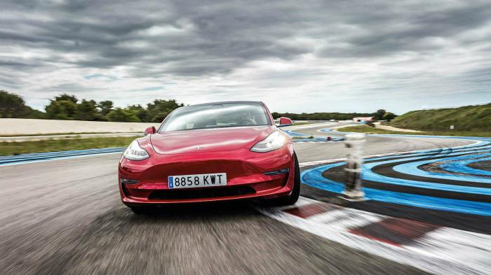 Tesla Model 3 Performance 487PS