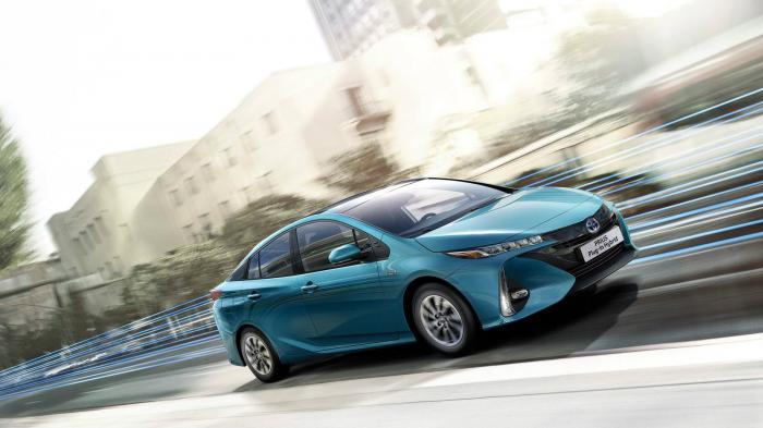        Prius  C-HR Hybrid   Toyota.