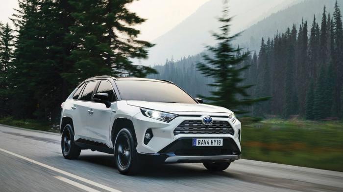 T  Toyota RAV4 hybrid            2,5 ,       218 .