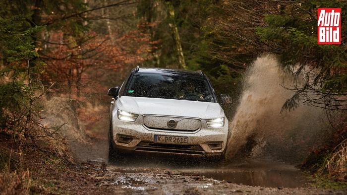 Οδηγούμε νέο Volvo XC40 Recharge P8